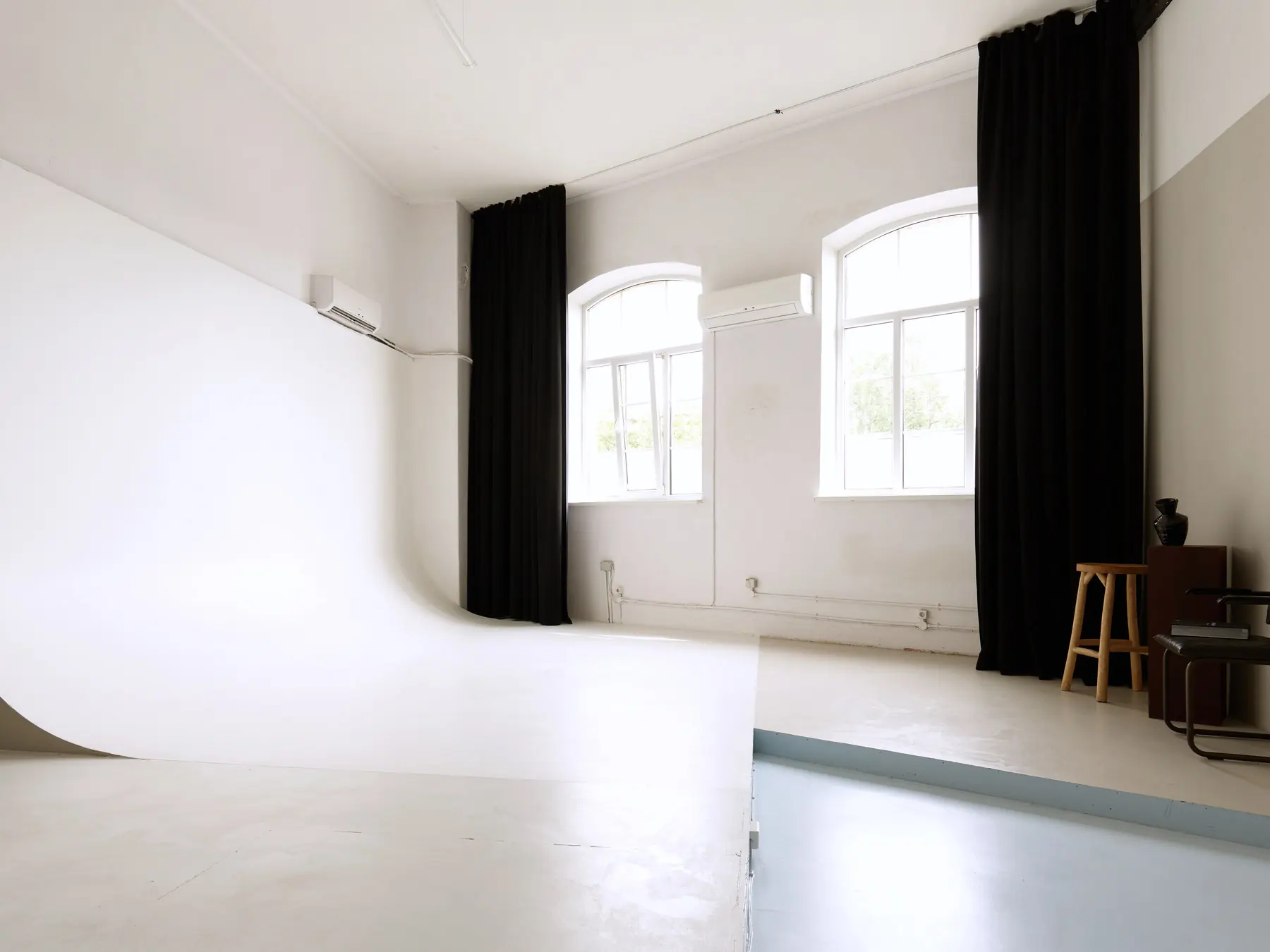 YASHA — fotostudija Rīgā